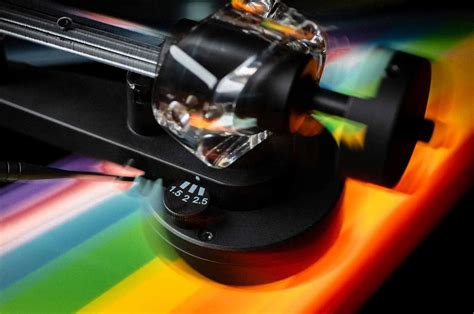 this pink floyd themed turntable is a limited edition led backlit gem yanko design