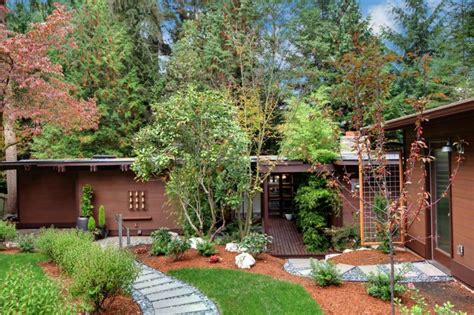 Maybe you would like to learn more about one of these? https://www.redfin.com/WA/Lake-Forest-Park/3306-NE-182nd ...