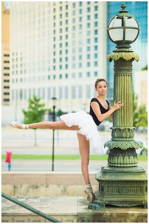 Senior Portrait Photo Picture Idea Girls Dance Dancer