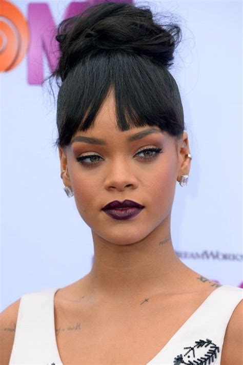 15 Times Rihanna Was Our Rainbow Lipstick Queen Rihanna Lipstick