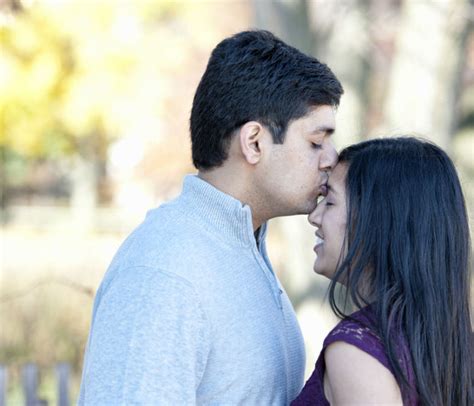 What Does It Mean When A Guy Kisses You On The Forehead These 5 Things