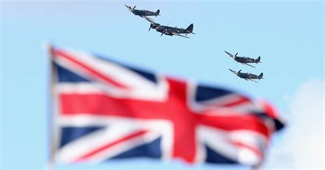 Battle Of Britain Day Flypast September 15 2015 Surrey Live