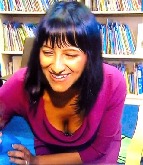 Ray Mach On Twitter Uktvmilfs Repost Of Sexy Milf Ranvir Singh Showning Off Her Assets With