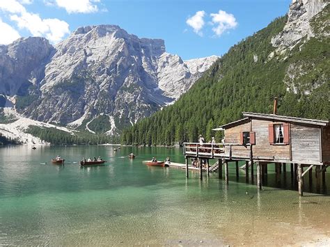 Lac De Braies Bateaux Transport Lacs Lago Di Braies Dolomites