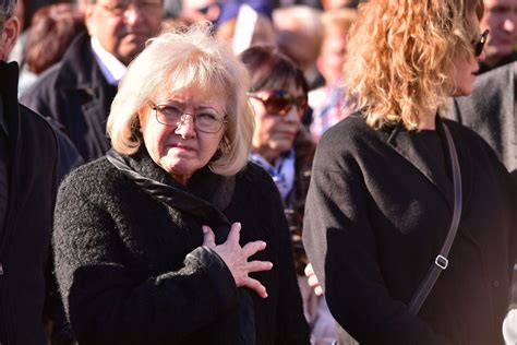 Nevének jelentése héberül talán kovács. Összeomlott a temetésen Koós János özvegye ~ Mai valóság