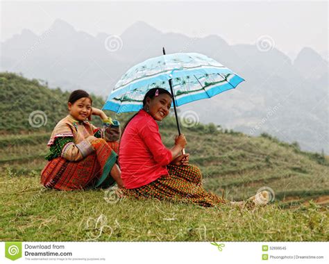 Ethnic Hmong Children In Sapa, Vietnam Editorial Image - Image: 52699545