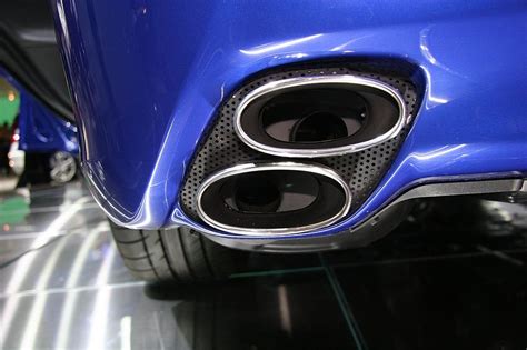 At least the real exhaust is nestled in there. Visual Impairment: Fake AMG Exhaust Tips - MBWorld