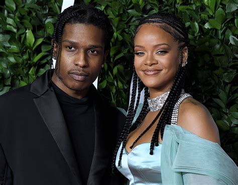 Rihanna En Couple Avec Son Ex