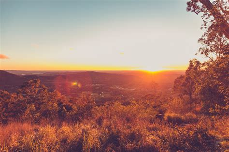 Hintergrundbilder Sonnenlicht Landschaft Sonnenuntergang Hügel