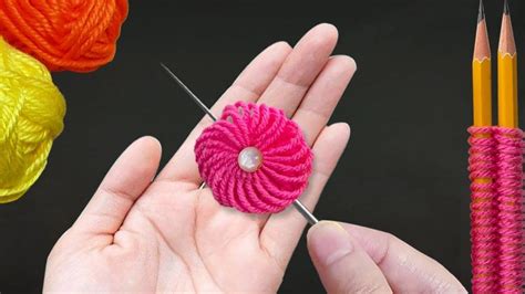 Amazing Woolen Flower Ideas With Pencil Hand Embroidery Trick