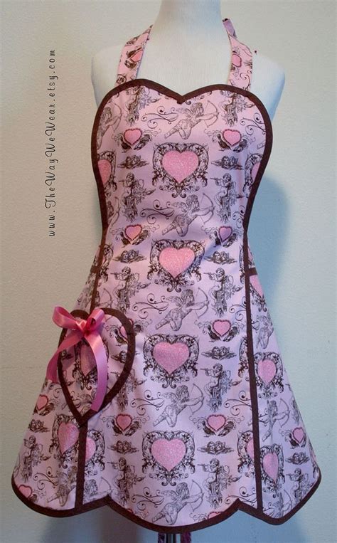 1940s Heart Bib Valentines Apron Vintage Reproduction Pink