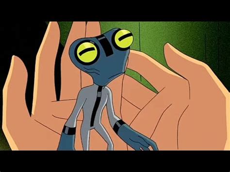 Gwen Tennyson Holds Grey Matter From Ben 10 Para Giantess YouTube