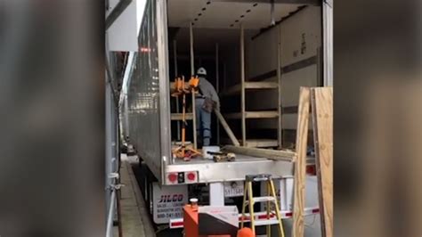Fema Deploys Refrigerator Trucks To Serve As Morgues In New York City
