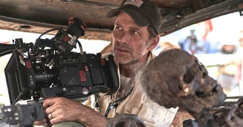 Официально одобрен полнометражный приквел о персонаже маттиаса швайгхёфера, а также анимационный сериал, который расскажет предысторию героя дэйва батисты и его команды. Too much: Зак Снайдер вырезал из «Армии мертвецов» сцену с ...