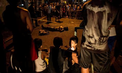 Philippine Police Kill 32 In Bloodiest Night Of Dutertes War On Drugs