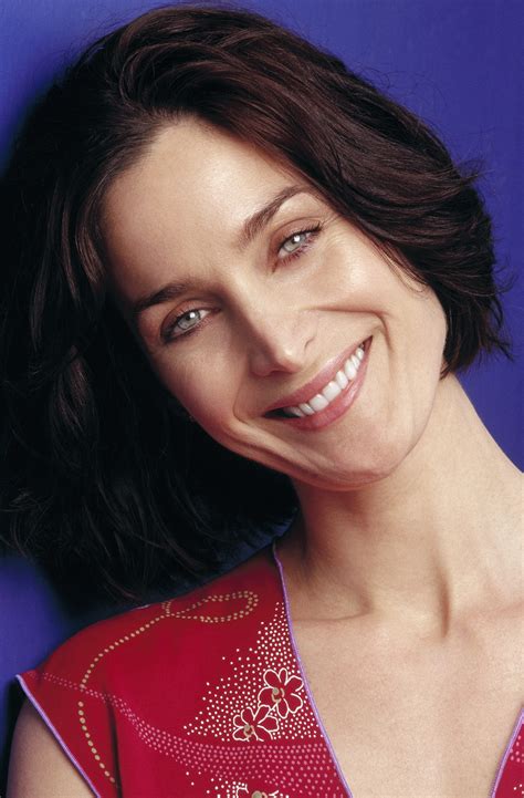 Carrie Anne Moss Usa Today March 11 2001 Hq