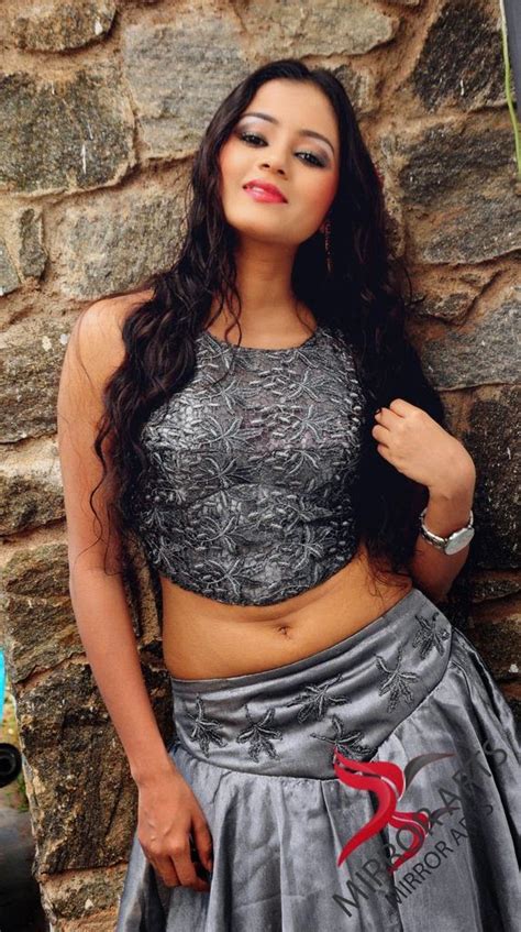 SriLankan Models Dinakshi Priyasad