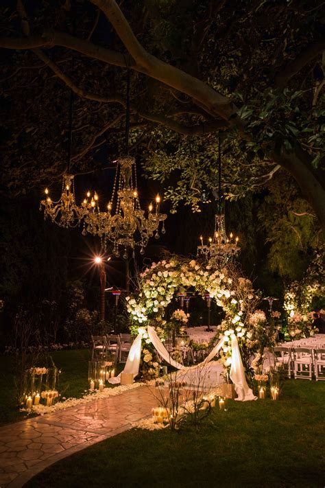 5 Gorgeous Nighttime Ceremonies To Inspire You Outdoor Night Wedding