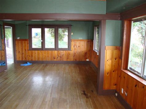 Knotty Pine In A Craftsman Home Floor Fireplace Color Plank