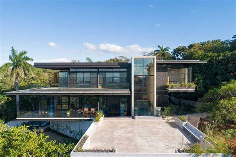 A Costa Rican Retreat Nestled In The Hills Overlooking The Pacific