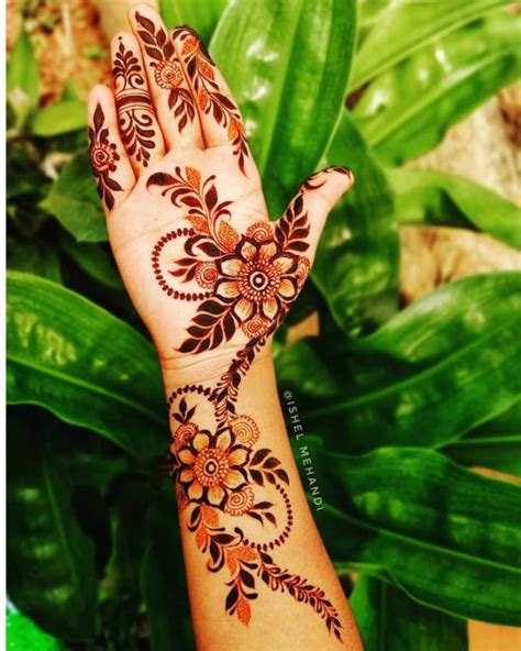 20 Arabic Mehndi Designs For Front Hand To Steal Your Heart Tikli