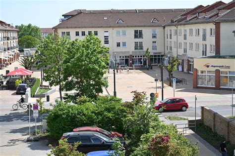 Marktplatz Als Treffpunkt Im Zentrum Ofenstadt Velten