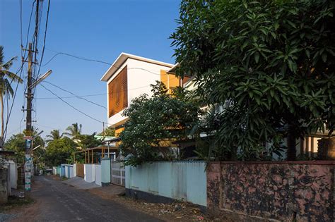 Lijo Reny Architects The Breathing Wall Residence In India