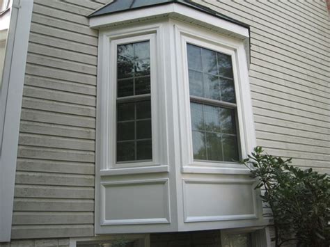 We pretty much left the design up to the architect (figuring he'd know what he was doing!) so it would look right on the outside of the house. 16 best images about Exterior Bay Windows on Pinterest ...