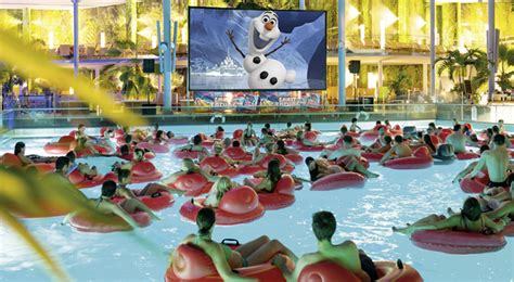In erding bei münchen erwartet dich die größte 26 rutschen mit einer gesamtlänge von 2.500 metern bietet nebenan das galaxy erding. Rutschen-Wahnsinn in der Therme Erding | Busnetz
