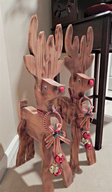 Awesome 25 Gorgeous DIY Christmas Crafts Wooden Ideas https