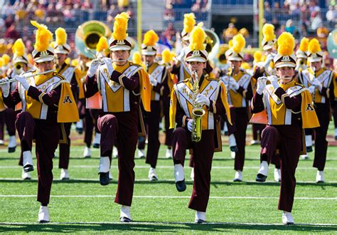 Compare the top 100 music schools in the u.s. 35 Great College Marching Bands - Great Value Colleges