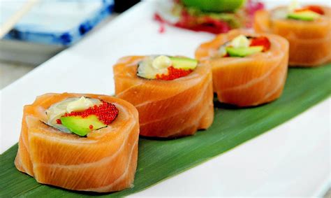 Salmon Roll Sushi Recipe