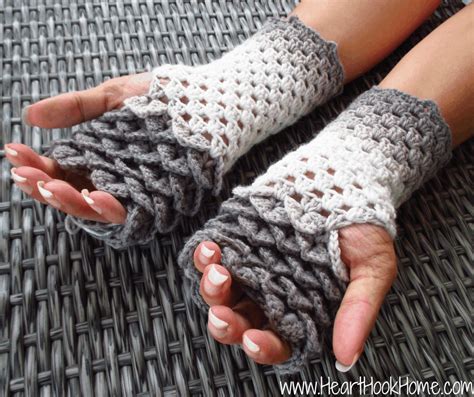Crochet shell n chains fingerless gloves ~ erangi. Dragon Tears Fingerless Gloves Crochet Pattern - Heart ...