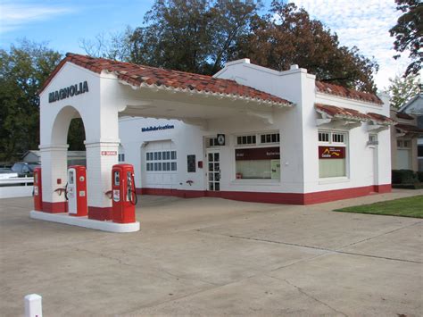 Central High Mobil | Service station, Chevron gas, Gas station