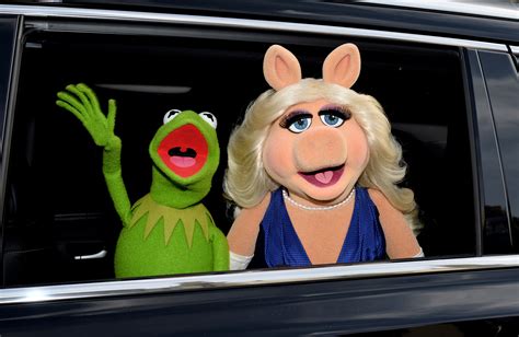 Miss Piggy And Kermit The Frog Break Up Muppets Split News