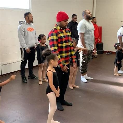 philadelphia dads dance in ballet yoga class with daughters inspiremore