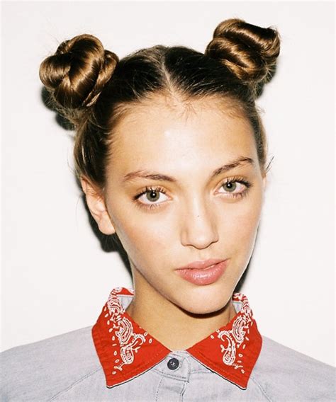 6 Mini Buns Super Styles 👸for Looking Fabulous Right After A Swim🏊