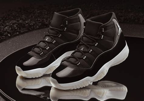 Every year around the holidays, jordan brand releases several colorways that fans have the opportunity to purchase. Nike Air Jordan 11 Retro 'Jubilee / 25th Anniversary ...