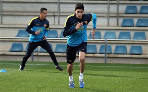 Alexis And Bartra Train Separately While Adriano Has A Virus And Did