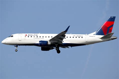 Delta Connection Compass Airlines Embraer 175 N605cz Flickr