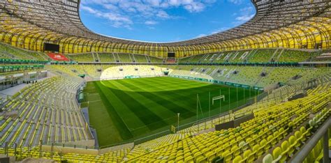 Stadion guide og support steder. UEFA Europa League Final 2020 at Stadion Energa Gdansk on ...