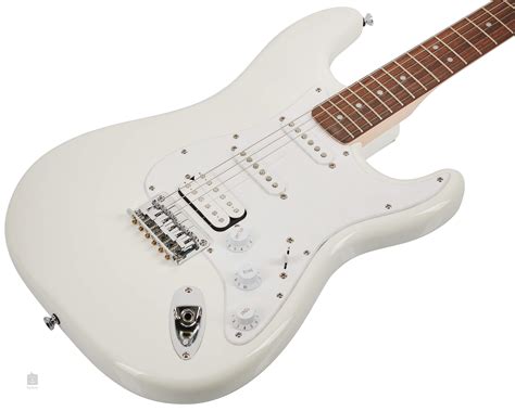 Fender Squier Bullet Stratocaster Ht Hss Lrl Awt Elektrická Kytara