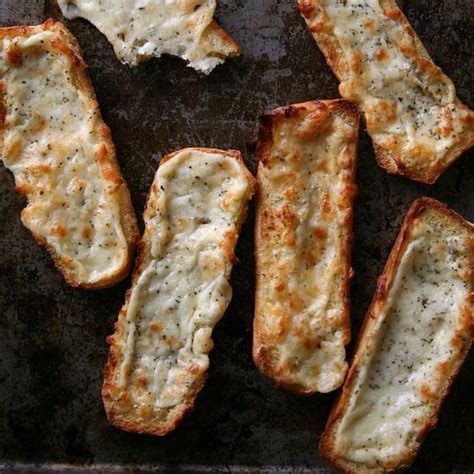 Cheesy Garlic Bread Sticks Recipe Cheesy Garlic Bread Bread