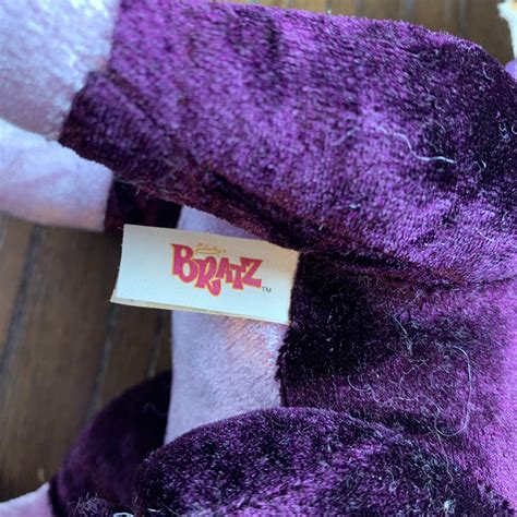 Bratz Petz Daphne Catz Poseable Purple Pink Bendable Plush Cat 2004
