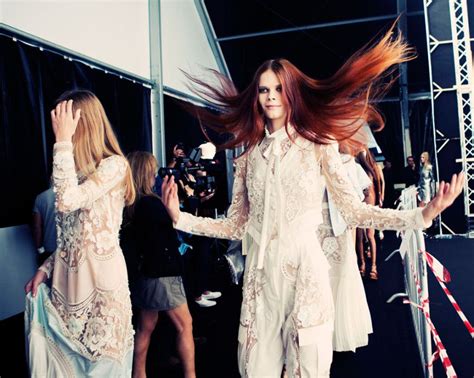 the best backstage candids from milan fashion week fashion models backstage milan fashion weeks