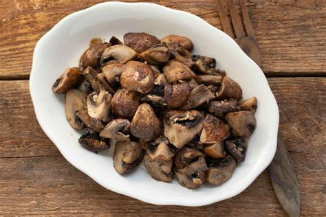 Sauteed Cremini Mushrooms With Garlic The Scramble