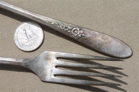 Oneida Community Silver Tudor Plate Fantasy Pattern Silverware 1940s