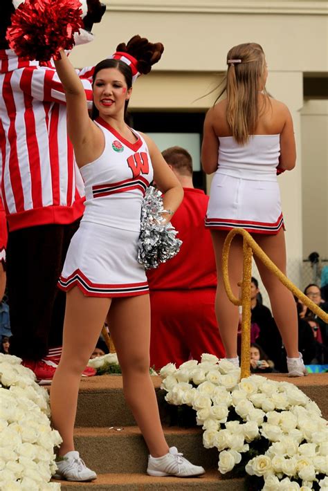 University Of Wisconsin Cheerleaders 2013 Rose Parade Pasa Flickr