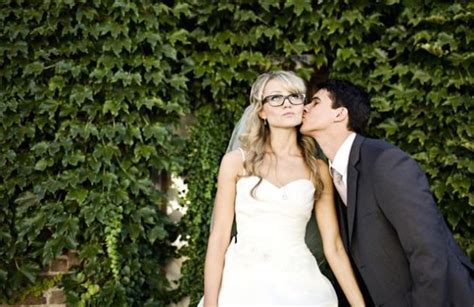 Brides With Glasses How To Rock Specs At Your Wedding