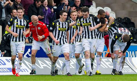 In Pictures This Weekends Scottish Football Action Daily Record